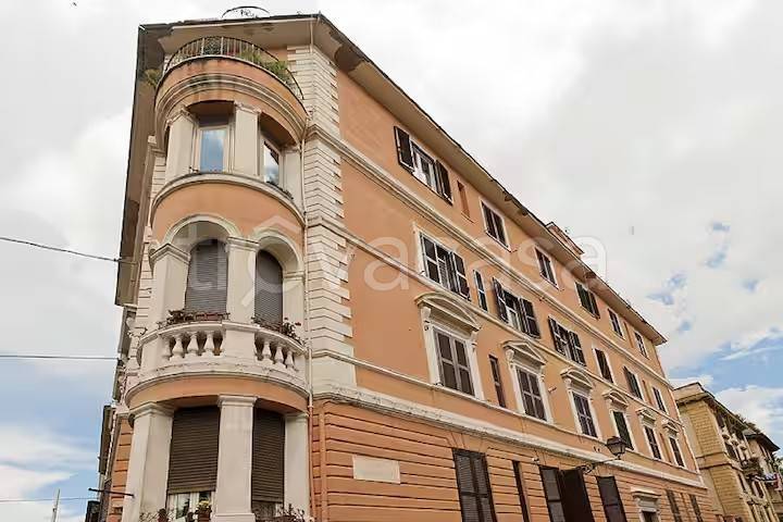 appartamento in vendita a Roma in zona Esquilino