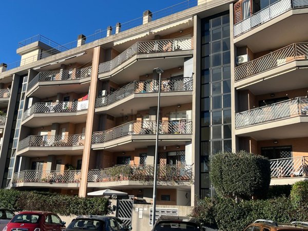 appartamento in vendita a Roma in zona Selva Candida