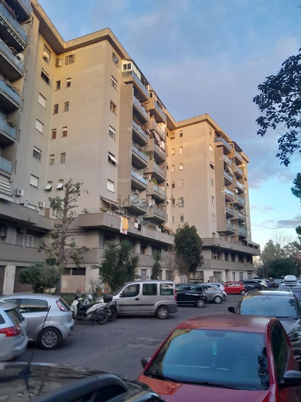 appartamento in vendita a Roma in zona Ponte Mammolo