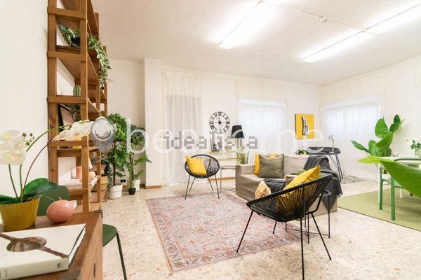 appartamento in vendita a Roma in zona San Saba - Ripa