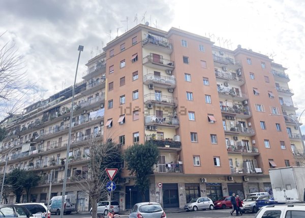 appartamento in vendita a Roma in zona Prenestino-Labicano