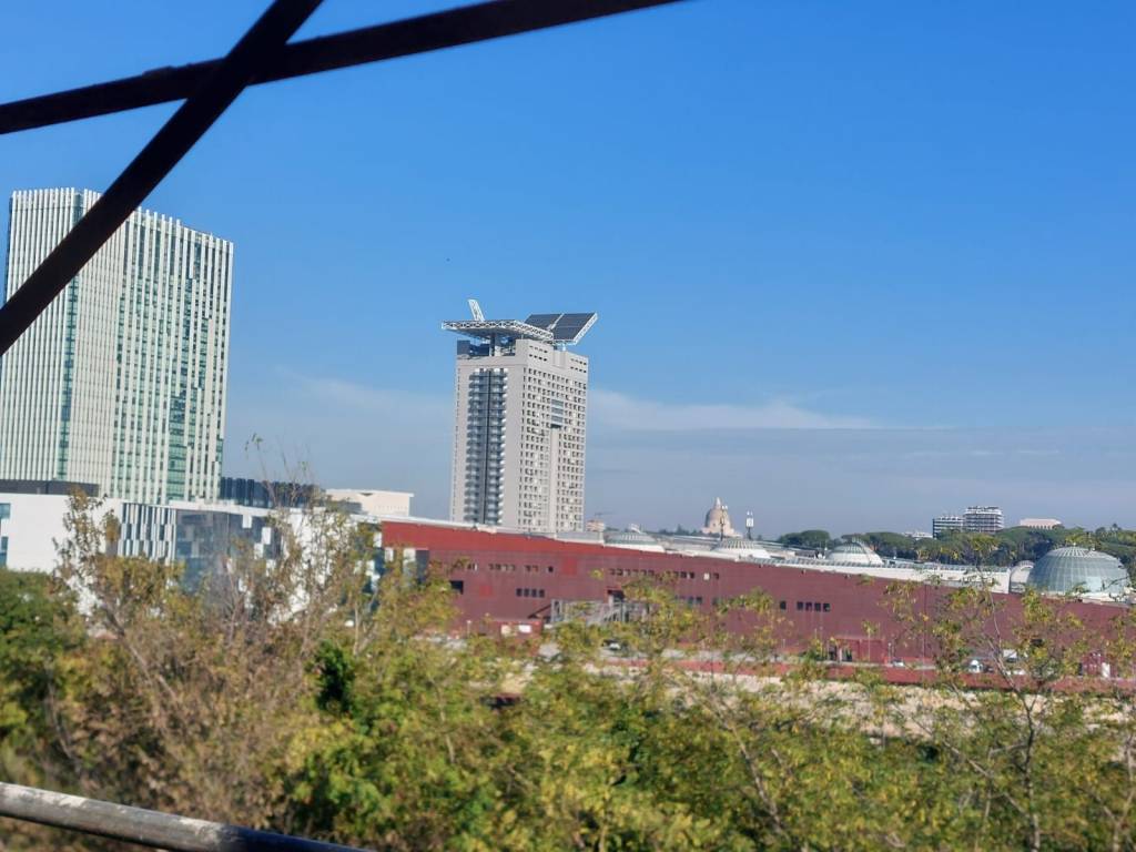 casa indipendente in vendita a Roma in zona Torrino