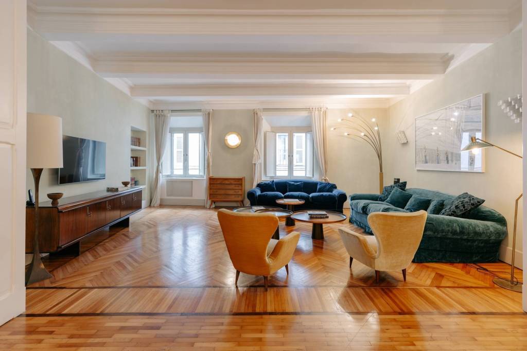 appartamento in vendita a Roma in zona Parione/Sant'Eustachio