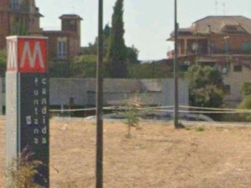 appartamento in vendita a Roma in zona Finocchio