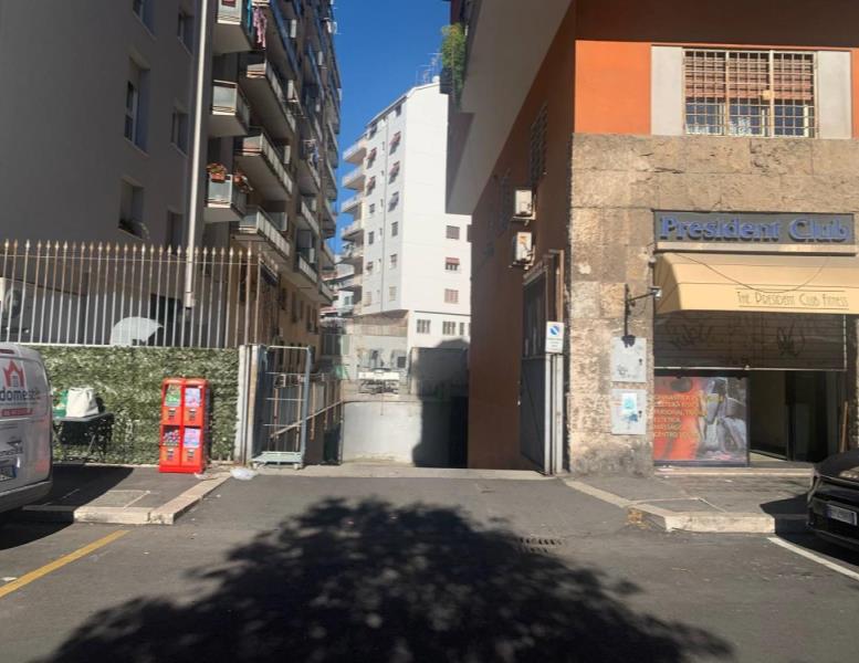 locale commerciale in vendita a Roma in zona Trieste