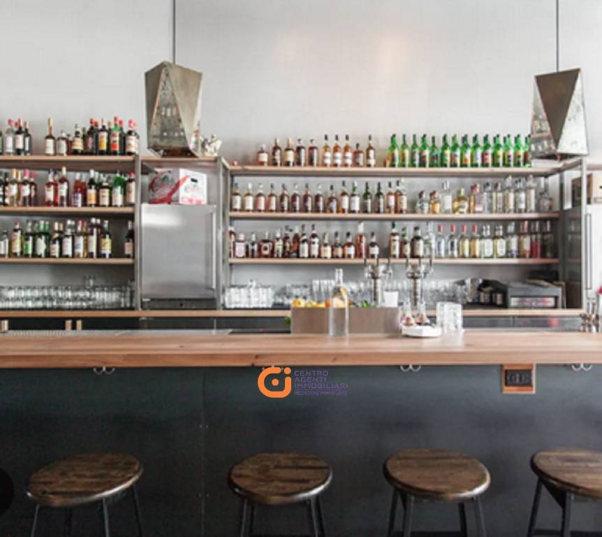 negozio in vendita a Roma in zona EUR