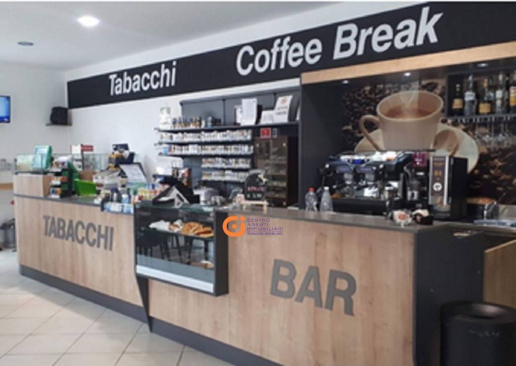 negozio in vendita a Roma in zona EUR