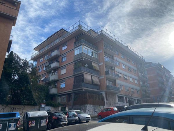 appartamento in vendita a Roma in zona Gianicolense