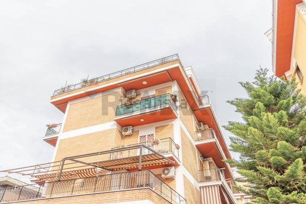 appartamento in vendita a Roma in zona Alessandrino