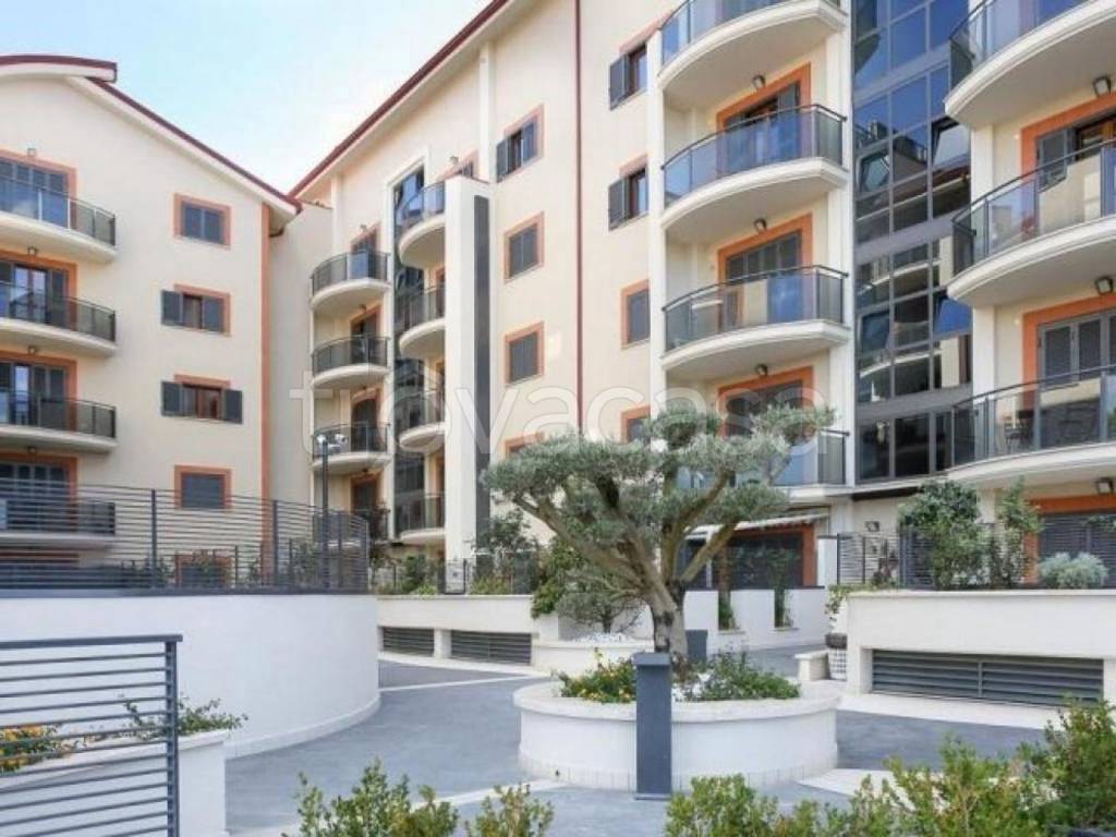 appartamento in vendita a Roma in zona Casal Palocco