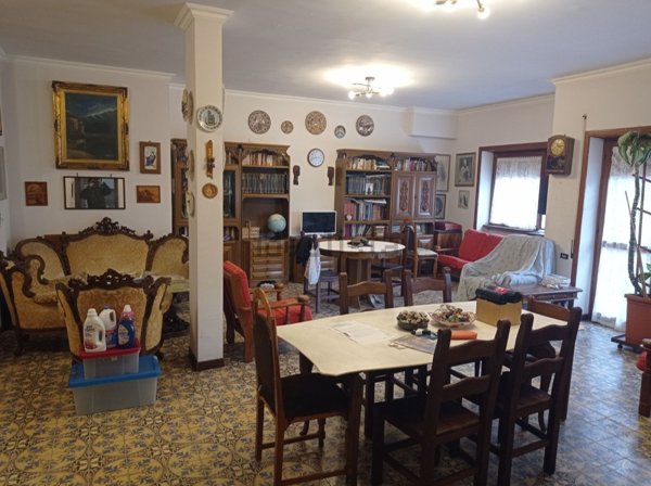 appartamento in vendita a Roma in zona Ostia