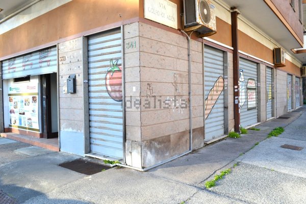 negozio in vendita a Roma in zona Ostia