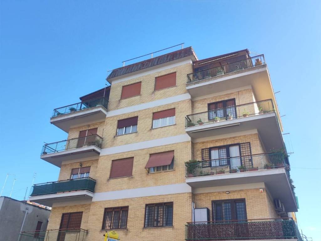 appartamento in vendita a Roma in zona Alessandrino