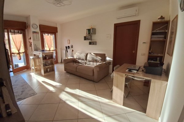 appartamento in vendita a Roma in zona Isola Farnese