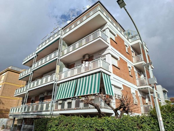 negozio in vendita a Roma in zona Aurelio