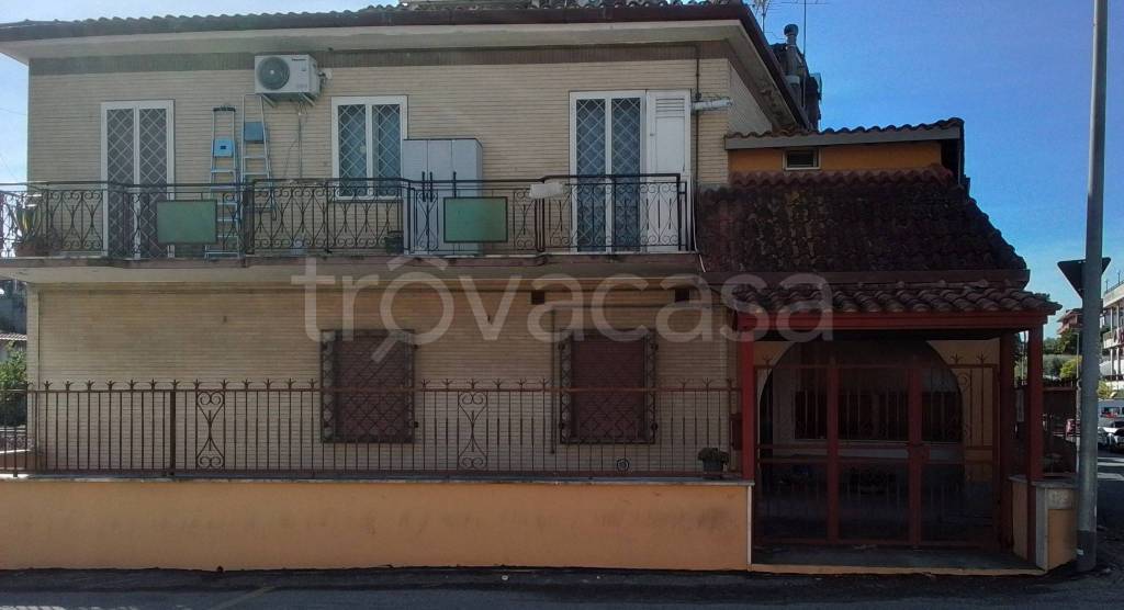 appartamento in vendita a Roma in zona Ponte Galeria