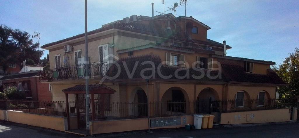 appartamento in vendita a Roma in zona Ponte Galeria