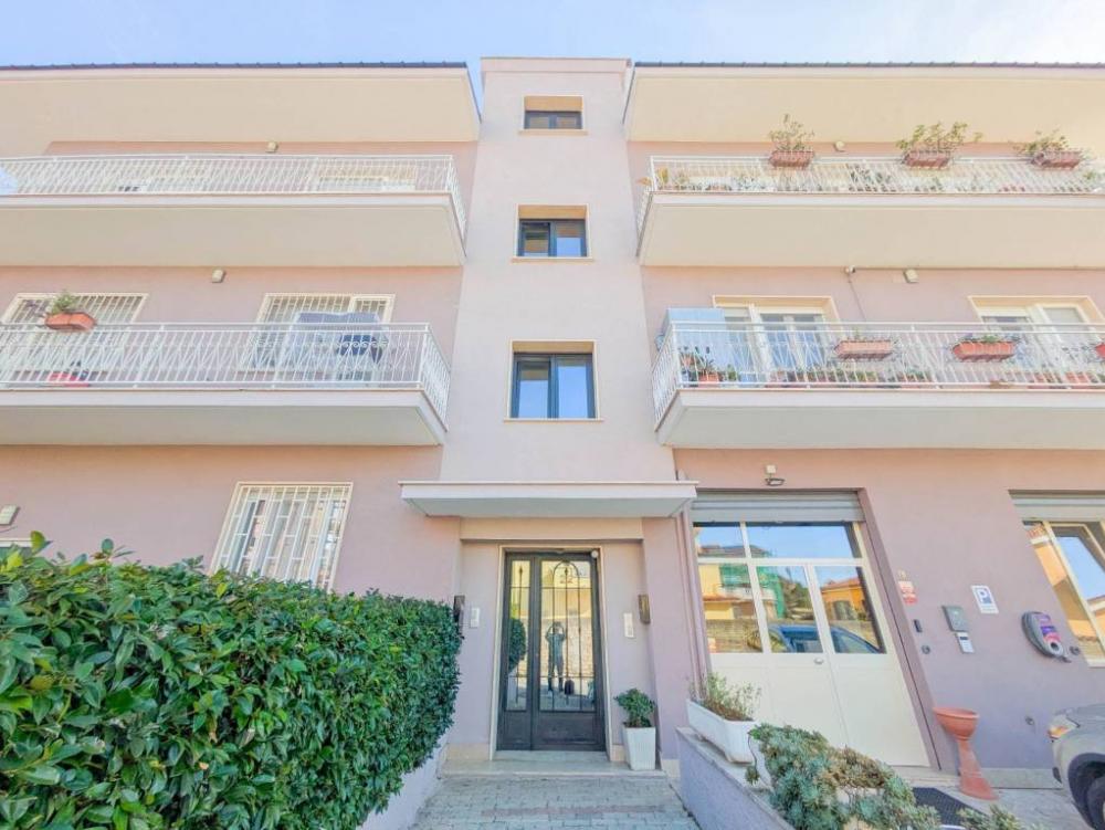 appartamento in vendita a Roma in zona Dragona/Bagnoletto