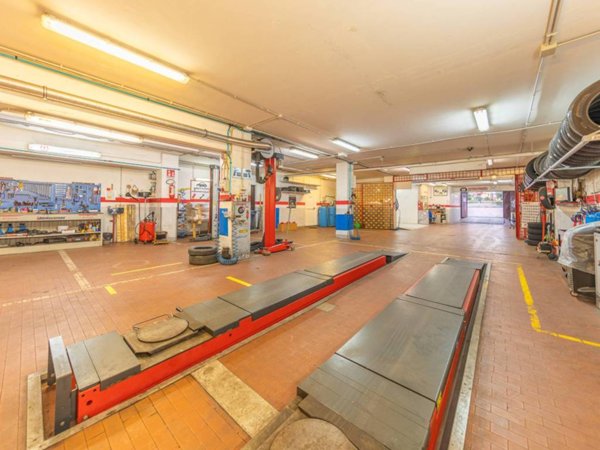 negozio in vendita a Roma in zona Rione Prati