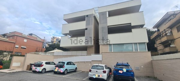 appartamento in vendita a Roma in zona Casalotti