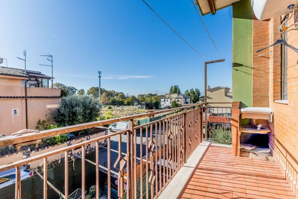 appartamento in vendita a Roma in zona Acilia