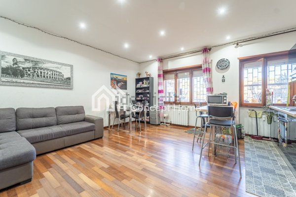 appartamento in vendita a Roma in zona Tre Pini - Poggio dei Fiori