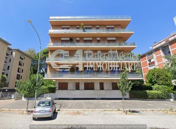 appartamento in vendita a Roma in zona EUR