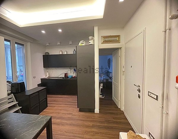 appartamento in vendita a Roma in zona Ardeatino