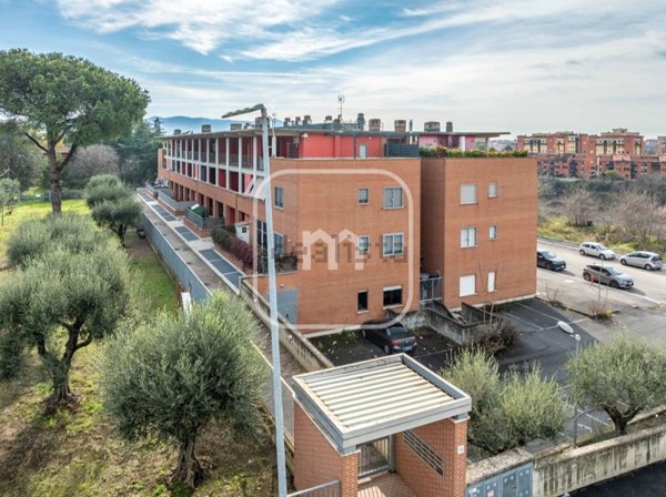 appartamento in vendita a Roma in zona Lunghezza