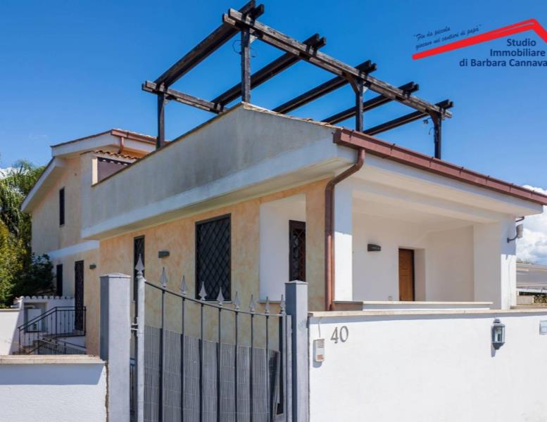 casa indipendente in vendita a Roma in zona Infernetto