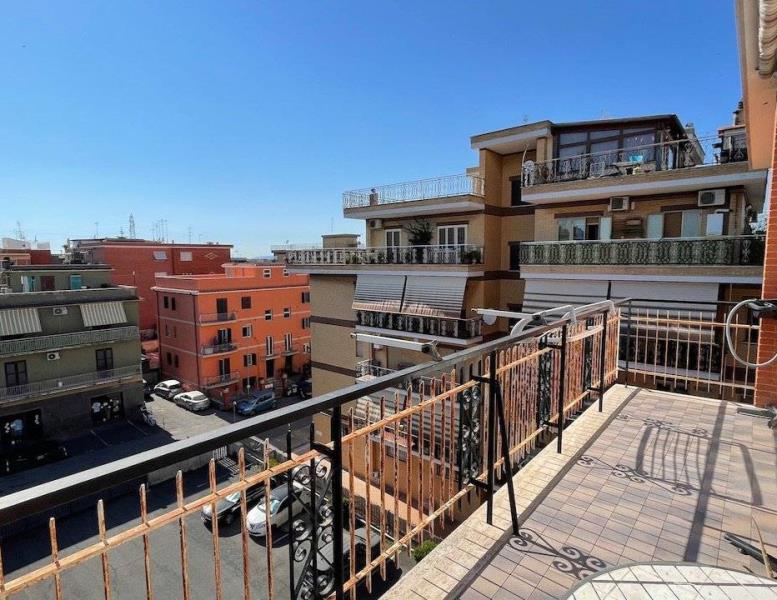 appartamento in vendita a Roma in zona Casalotti