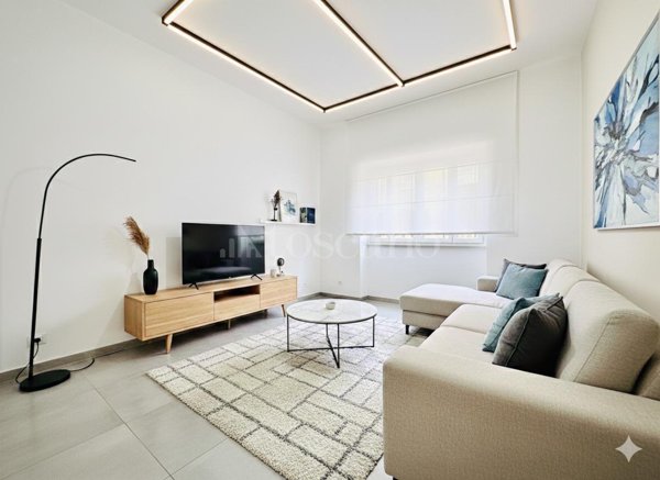 casa indipendente in vendita a Roma in zona Nomentano