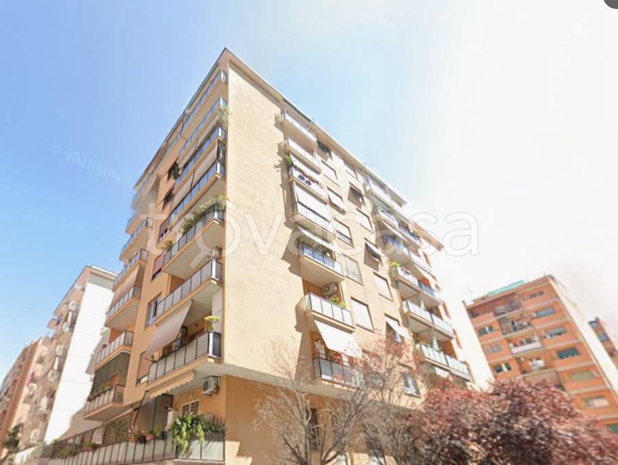appartamento in vendita a Roma in zona Portuense