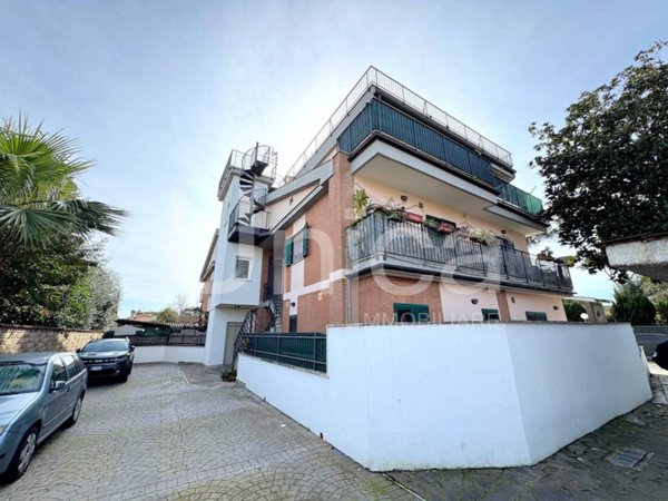 appartamento in vendita a Roma in zona Primavalle