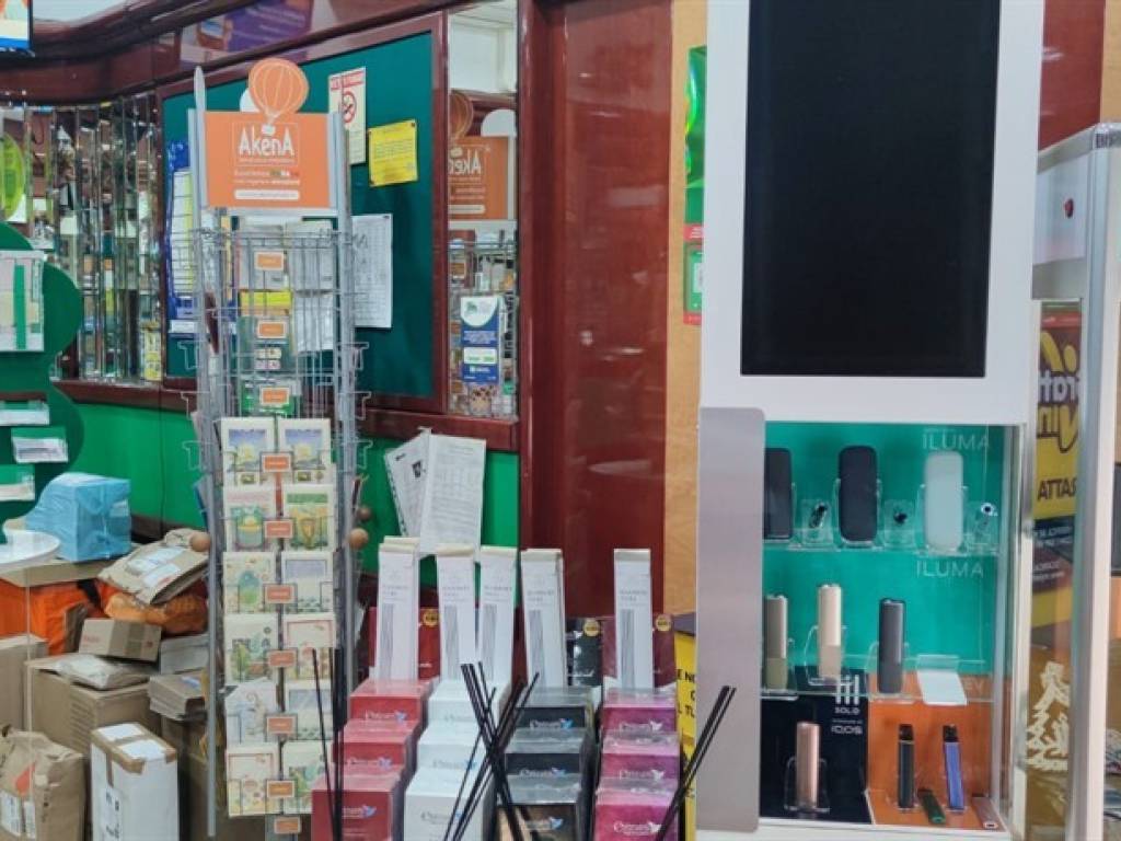 negozio in vendita a Roma in zona Gianicolense