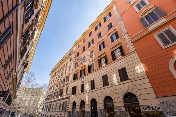 appartamento in vendita a Roma in zona Trastevere