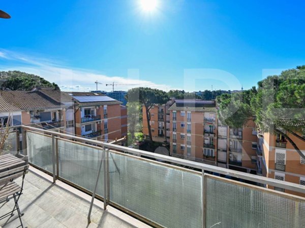 appartamento in vendita a Roma in zona Giuliano Dalmata