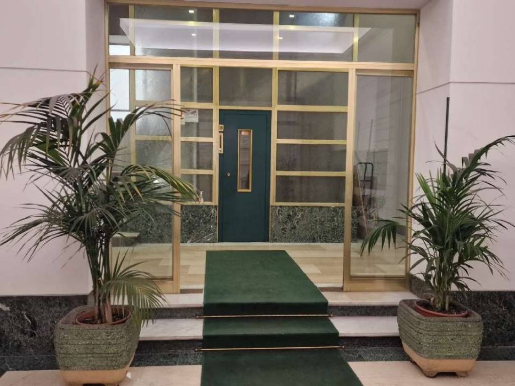 appartamento in vendita a Roma in zona Appio Latino