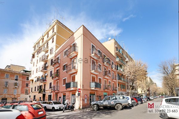 appartamento in vendita a Roma in zona Prenestino-Labicano