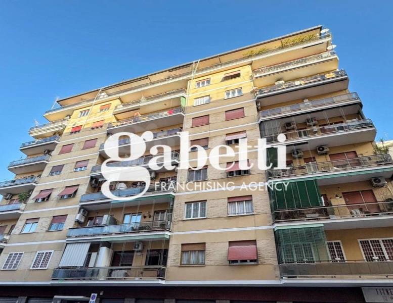 appartamento in vendita a Roma in zona Collatino