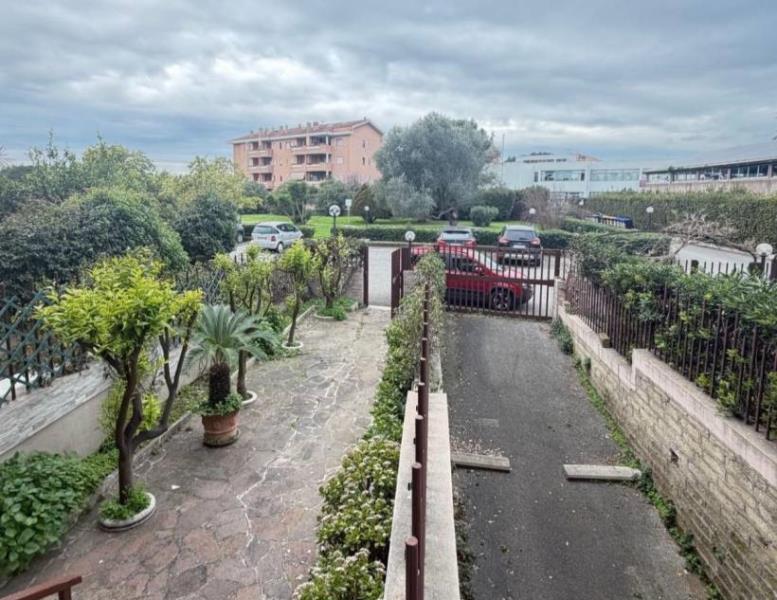 casa indipendente in vendita a Roma in zona Ponte Galeria