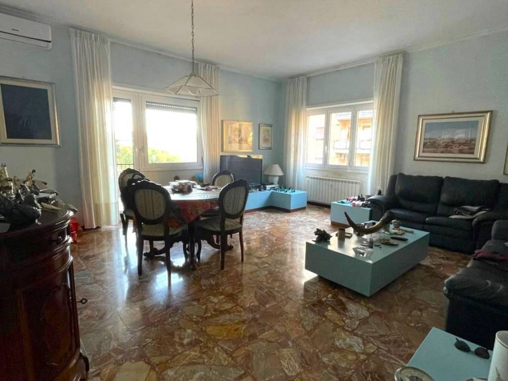 appartamento in vendita a Roma in zona Prenestino-Labicano