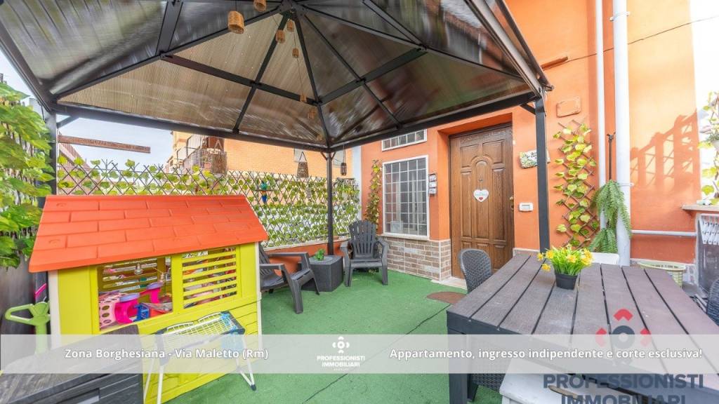 appartamento in vendita a Roma in zona Tor Bella Monaca