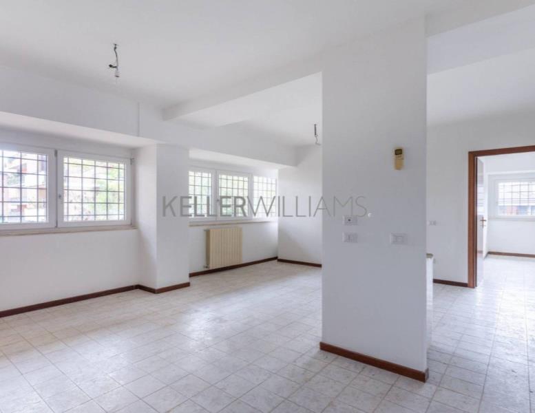 appartamento in vendita a Roma in zona Tor di Quinto