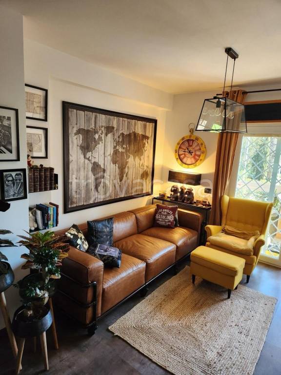 casa indipendente in vendita a Roma in zona Casal Monastero