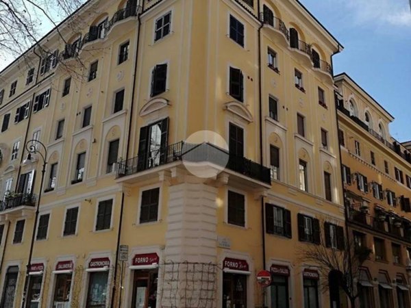 appartamento in vendita a Roma in zona Della Vittoria