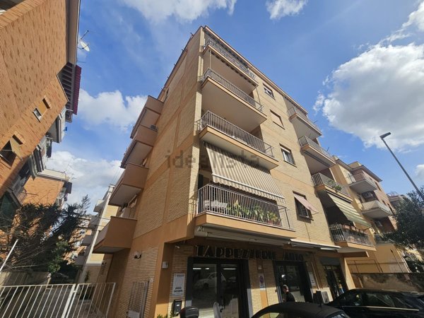 appartamento in vendita a Roma in zona Primavalle