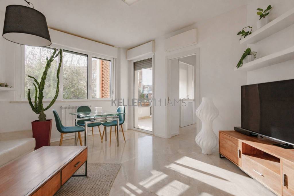 appartamento in vendita a Roma in zona Mezzocammino
