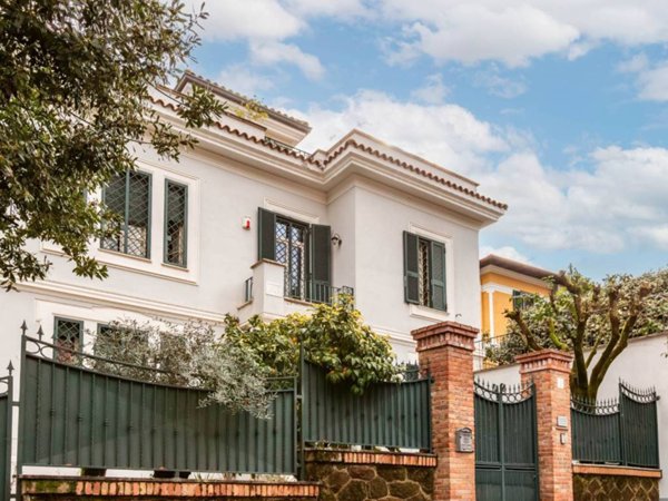 casa indipendente in vendita a Roma in zona Monte Sacro/Talenti