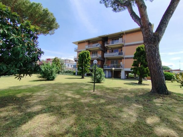 appartamento in vendita a Roma in zona Casal Morena